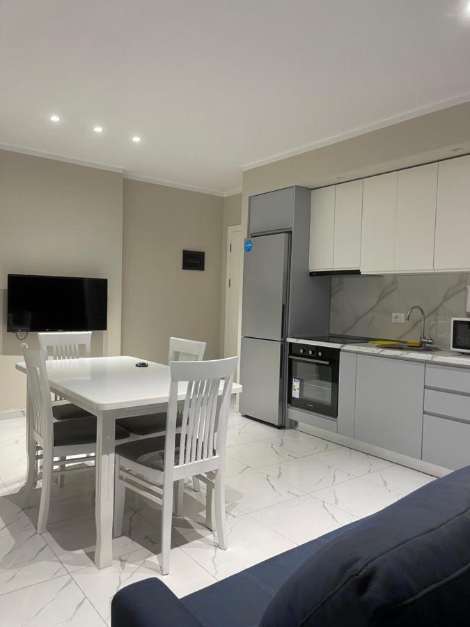 Modern Beachfront Apartments Sarande Exterior photo