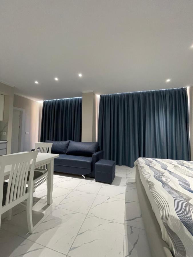 Modern Beachfront Apartments Sarande Exterior photo