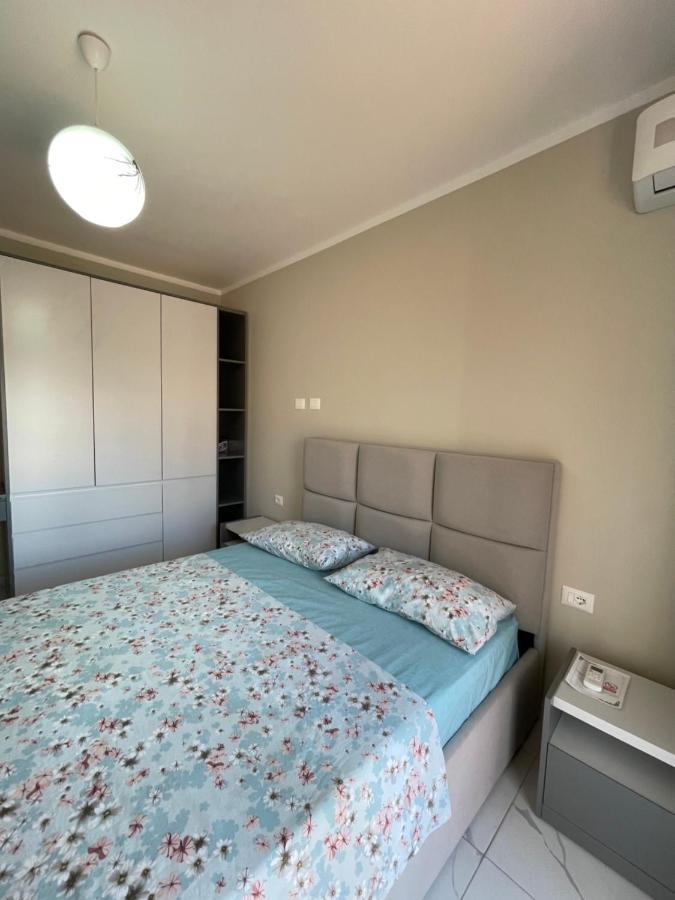 Modern Beachfront Apartments Sarande Exterior photo